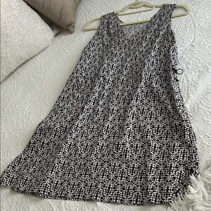 Title Nine Black and White Sleeveless Dress